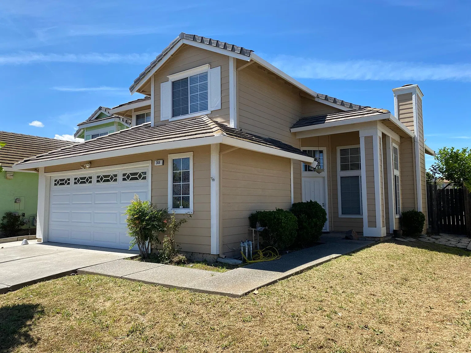 3 bed, 2.5 bath, 1740 sqft, $3,250 — Photo 1