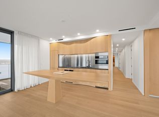 1568 Alberni St #3800, Vancouver, BC