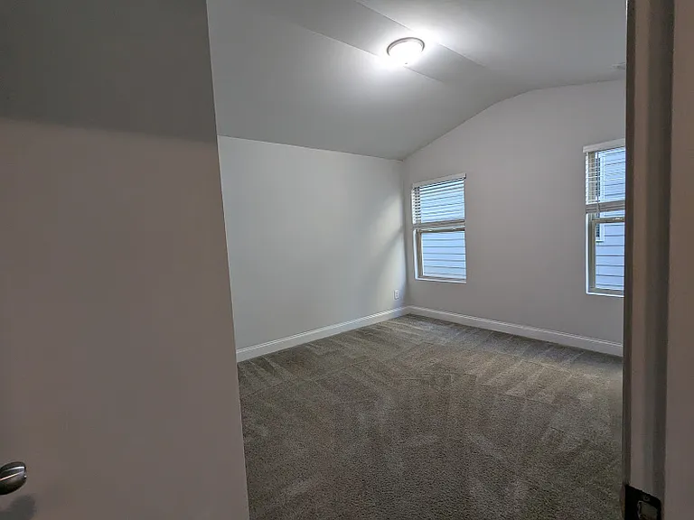 529 Omnia Ct — Photo 24