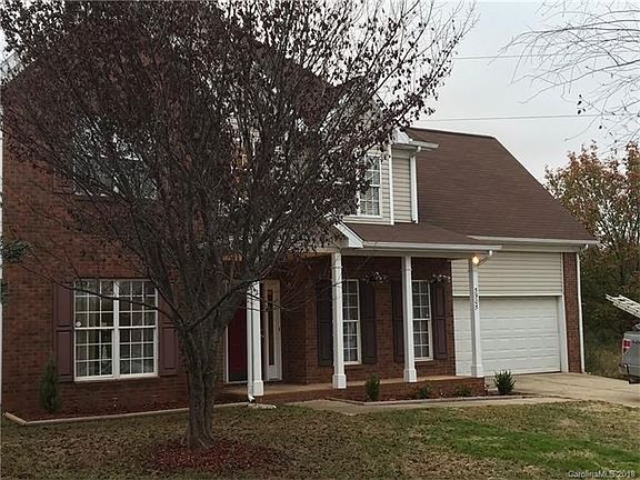 2nd image of 5905 Carolina Manor Ct