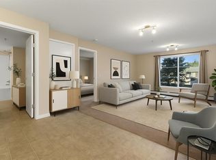 2000 N Applevillage Ct SE #203, Calgary, AB T2A7Z4