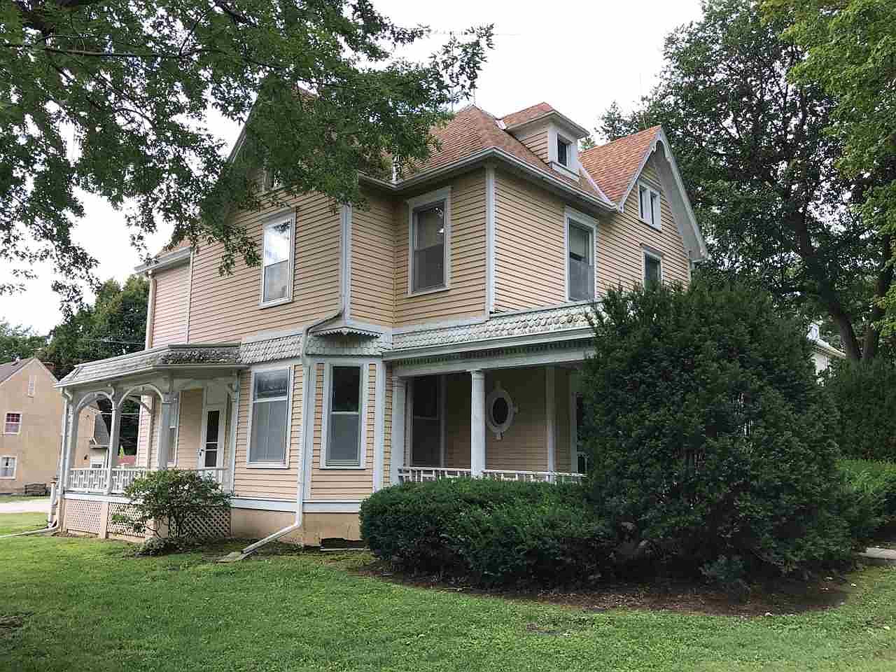 907 Main St, Tarkio, MO 64491 Zillow