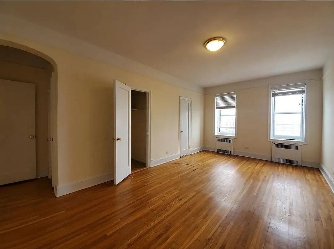 1 bed, 755 sqft, $2,300 — Photo 4