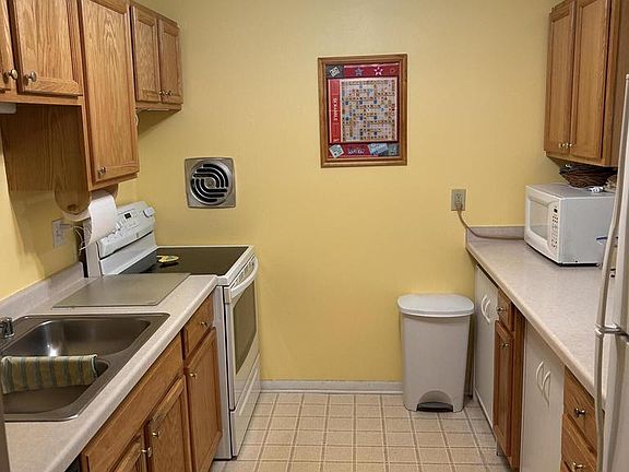 4th image of 516 Laurel Lake ROAD #1