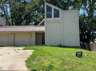742 N 74th Ter, Kansas City, KS 66112