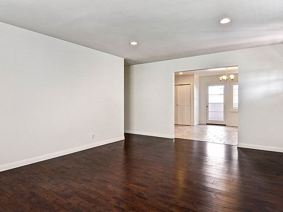 5th image of 13219 Greenstone Ave