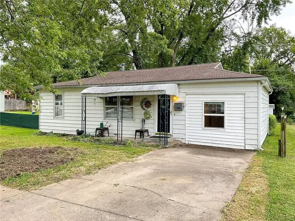 1000 E 9th St, Sedalia, MO 65301