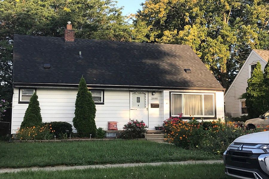 1st image of 25765 Mackinac St