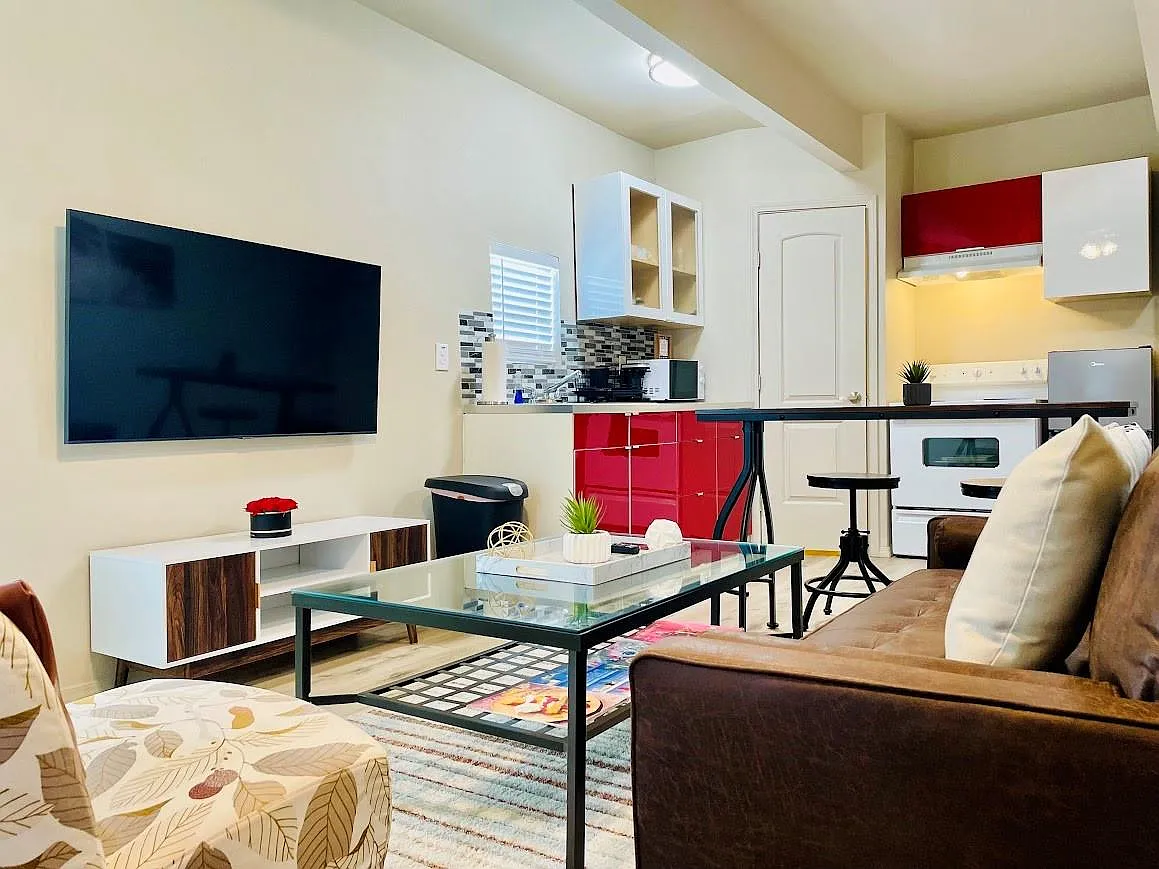 1 bed, 1.0 bath, 500 sqft, $1,375 — Photo 4