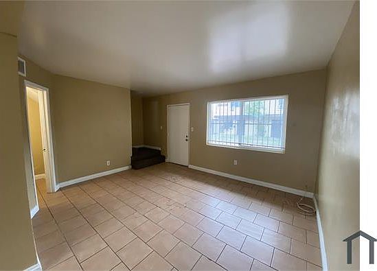 2nd image of 2812 Marlin Ave APT C