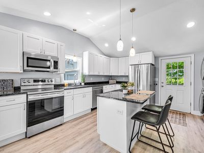 95 Summer Ave, Ludlow, MA, 01056