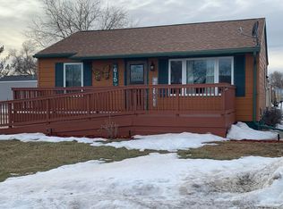 615 S Taylor Ave, Pierre, SD 57501