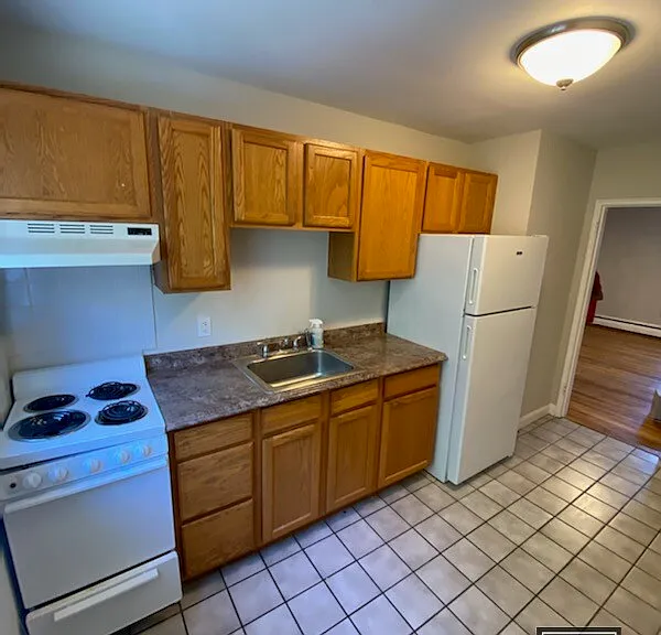 65 Selkirk Rd #7 — Photo 5