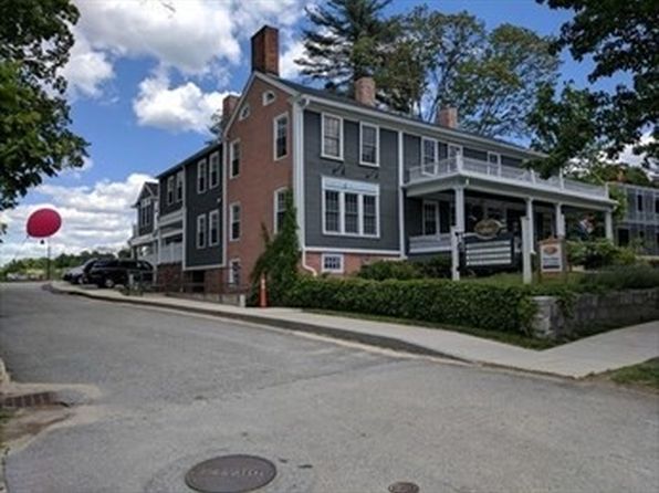 134 Main St UNIT 2C