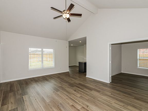 3rd image of 464 Beechwood Hacienda Dr
