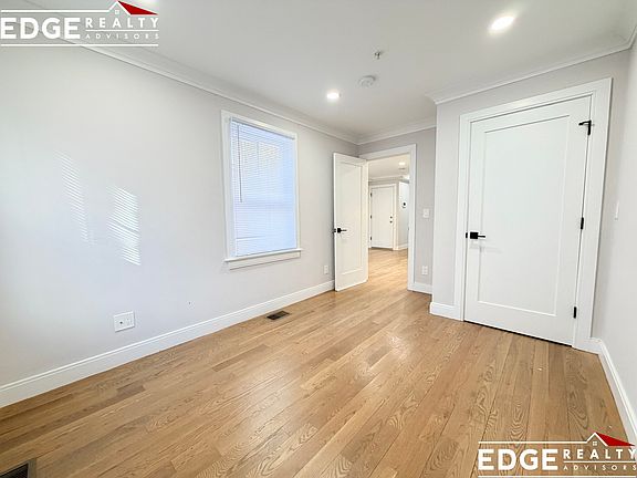 3rd image of 12-14 Lopez Ave #2