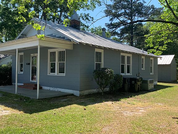 3rd image of 309 S Oleander Ave