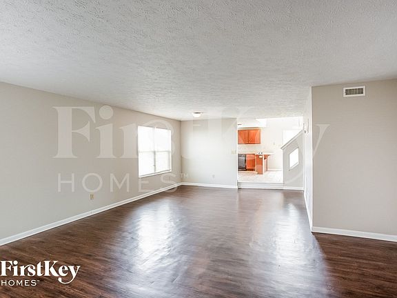 3rd image of 6802 N Denton Ct