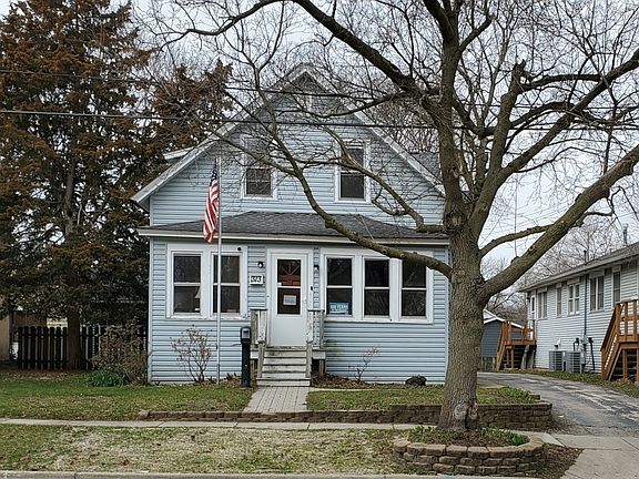 2nd image of 313 N Washington St