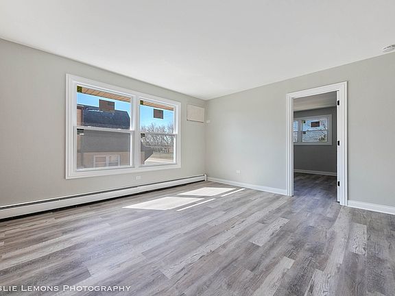 4th image of 7653 S Roberts Rd APT 2W