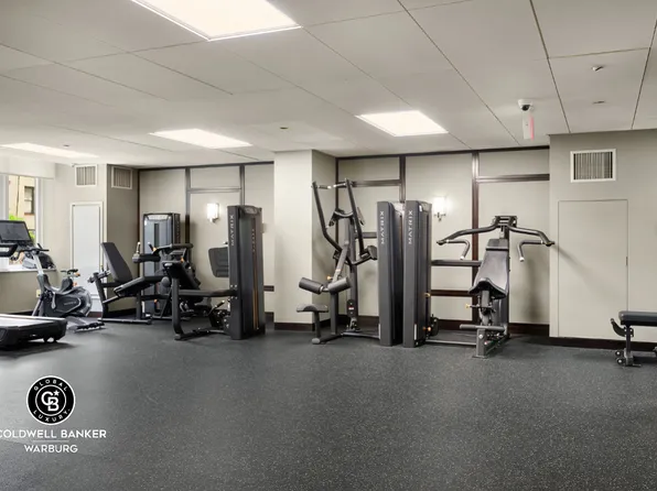 250 East 53rd Street image 7 of 8