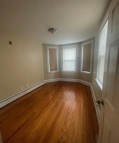 11 Spruce St — Photo 4