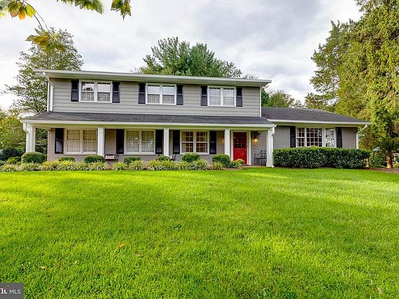 Incredible Colonial on a landscaped corner lot!