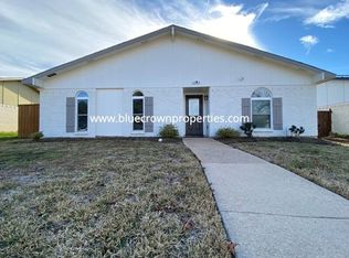 2032 Kings Rd, Carrollton, TX 75007