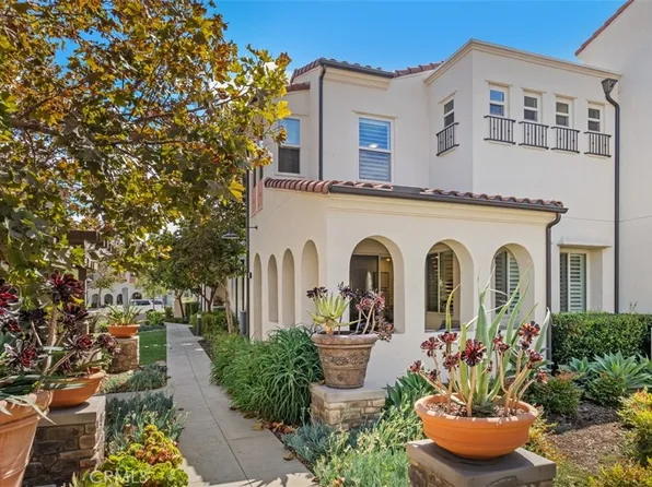 48 Hoya St, Mission Viejo, CA 92694