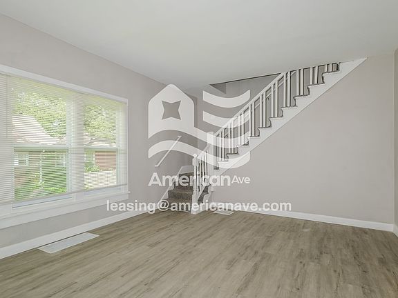 64976_004_living_room_13873234.jpg