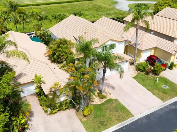 2940 NW 99th Pl, Doral, FL 33172