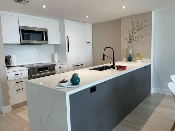 50 Biscayne Blvd, Miami, FL