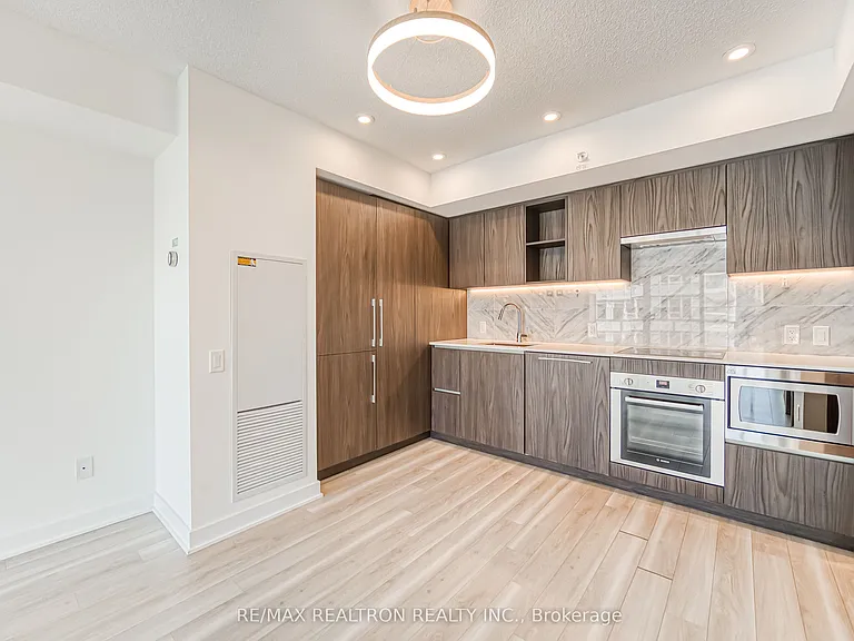 17 Bathurst St #2603 — Photo 16