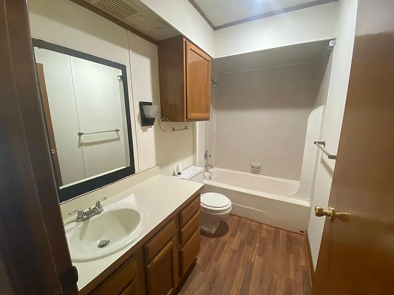 4112 N Drexel Blvd #A — Photo 8