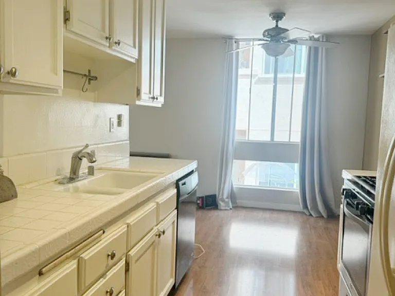 11615 Missouri Ave #3 — Photo 8