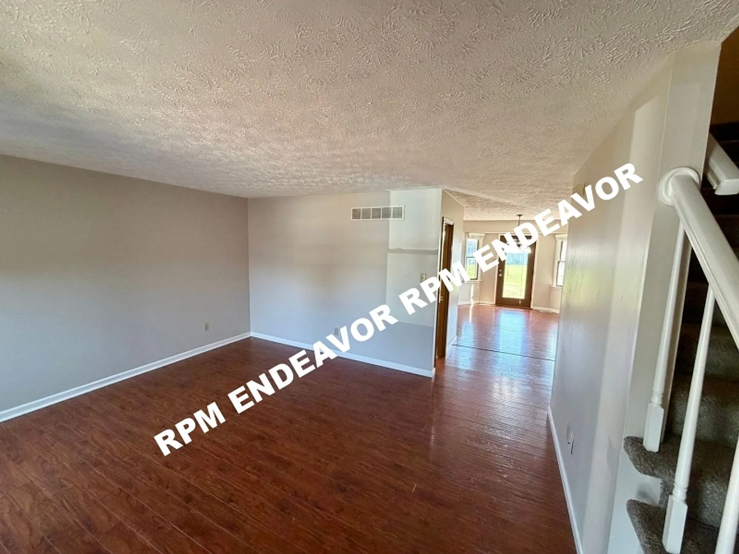 2bed /2bath Townhome Available Now — Photo 3