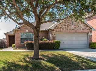 1021 Shearwater Ave, Aubrey, TX 76227