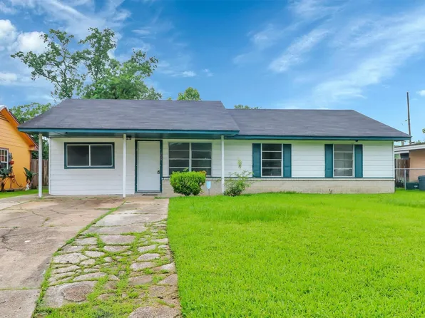 9327 Homewood Ln, Houston, TX 77078