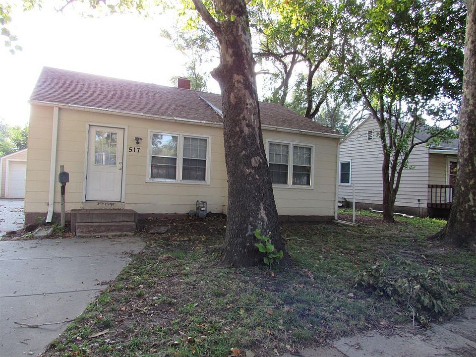 1st image of 517 S College Ave