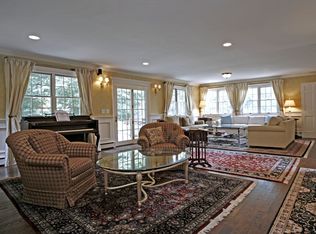 619 Chappaqua Rd, Briarcliff Manor, NY 10510