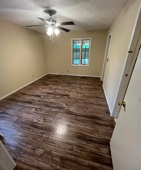 137 Hillcrest St — Photo 13
