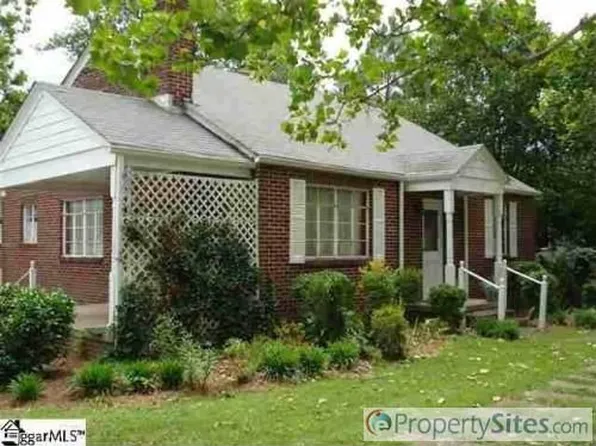 3038 N Blackstock Rd, Spartanburg, SC 29301