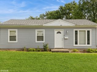 406 Hamrick Ave, Romeoville, IL 60446