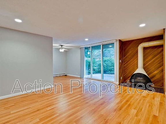 4th image of 505 Cypress Point Dr Unit 238