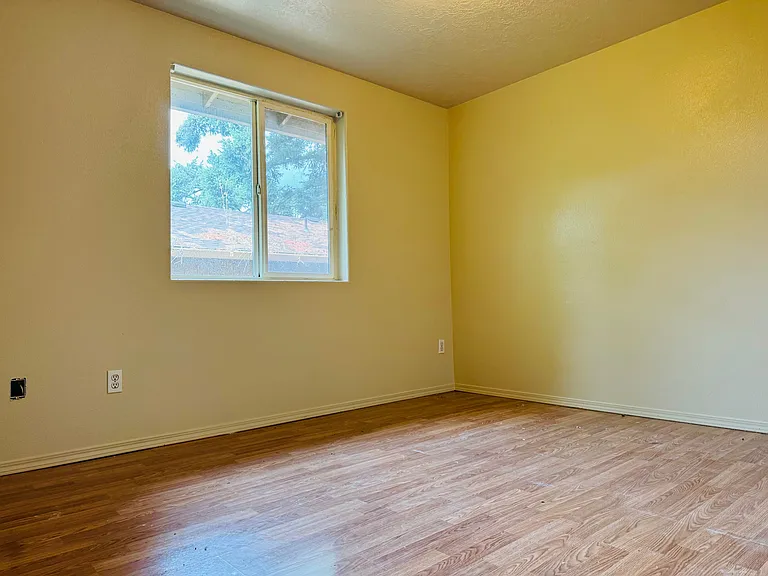 4556 NE 119th Ave #10 — Photo 17