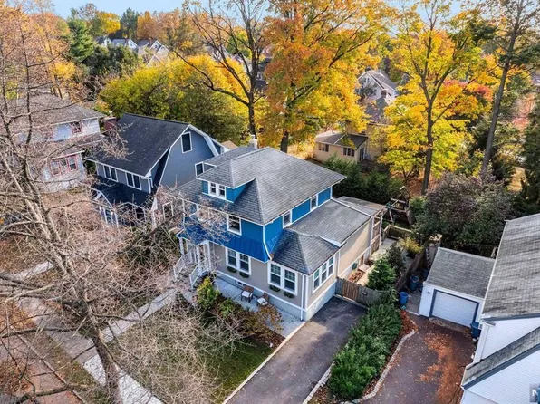 150 Highwood Ave, Leonia, NJ 07605
