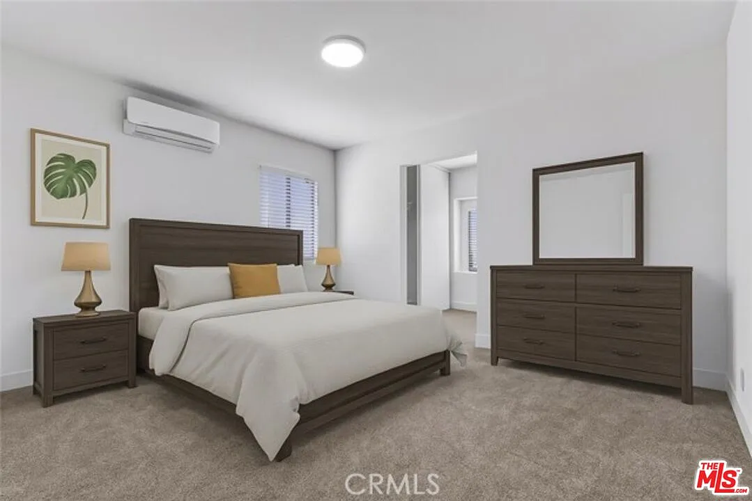 2 bed, 1.0 bath, 1200 sqft, $2,800 — Photo 1