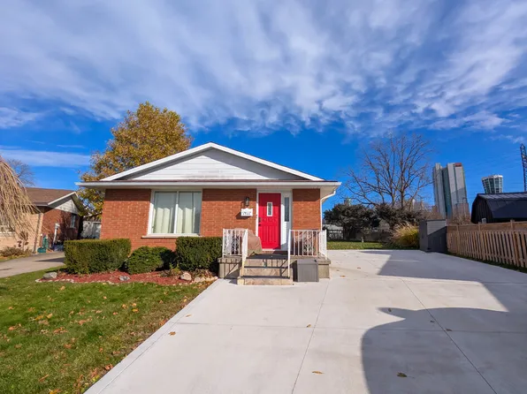 5700 Sunnylea Cres, Niagara Falls, ON L2G 2R9