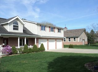 64505 Wolcott Rd, Ray, MI 48096