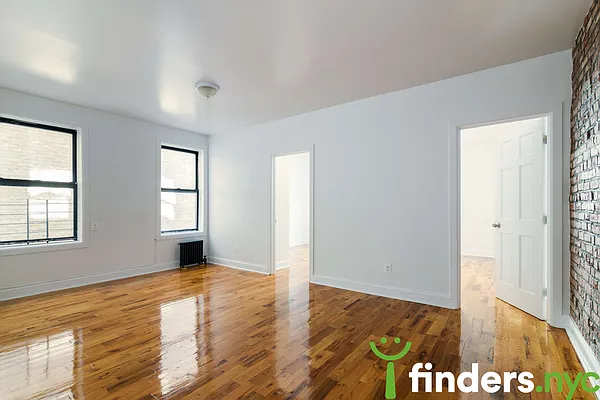 Rented by Clove Realty LLC | media 35